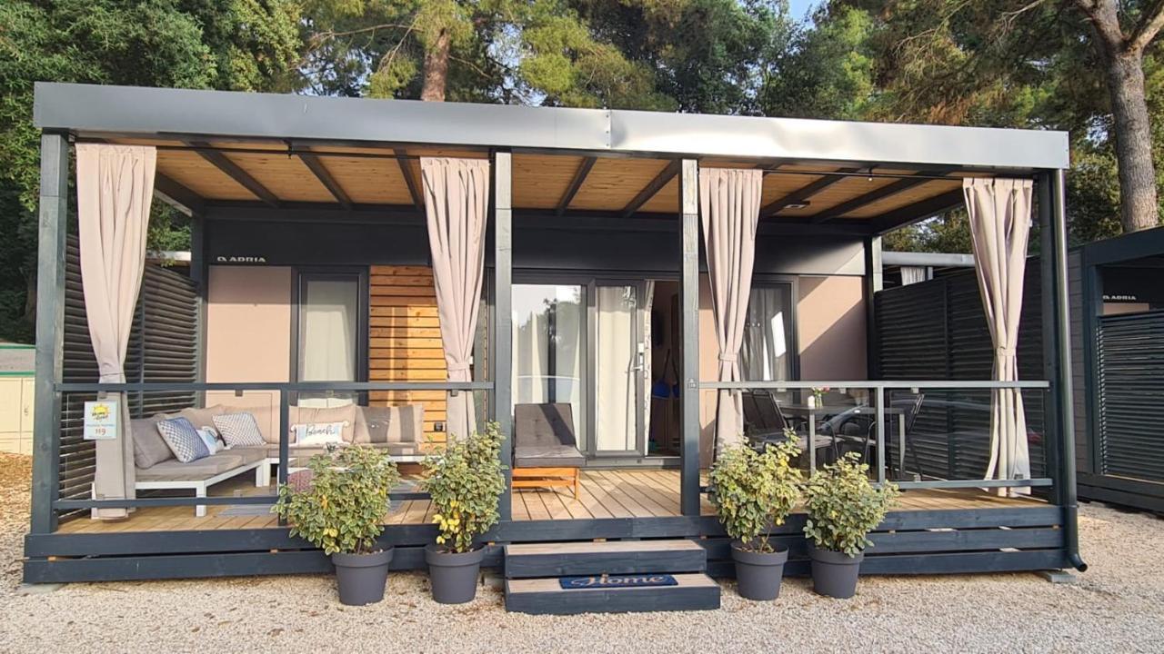 Hemy Casa - Lux Mobile Homes ロヴィニ エクステリア 写真